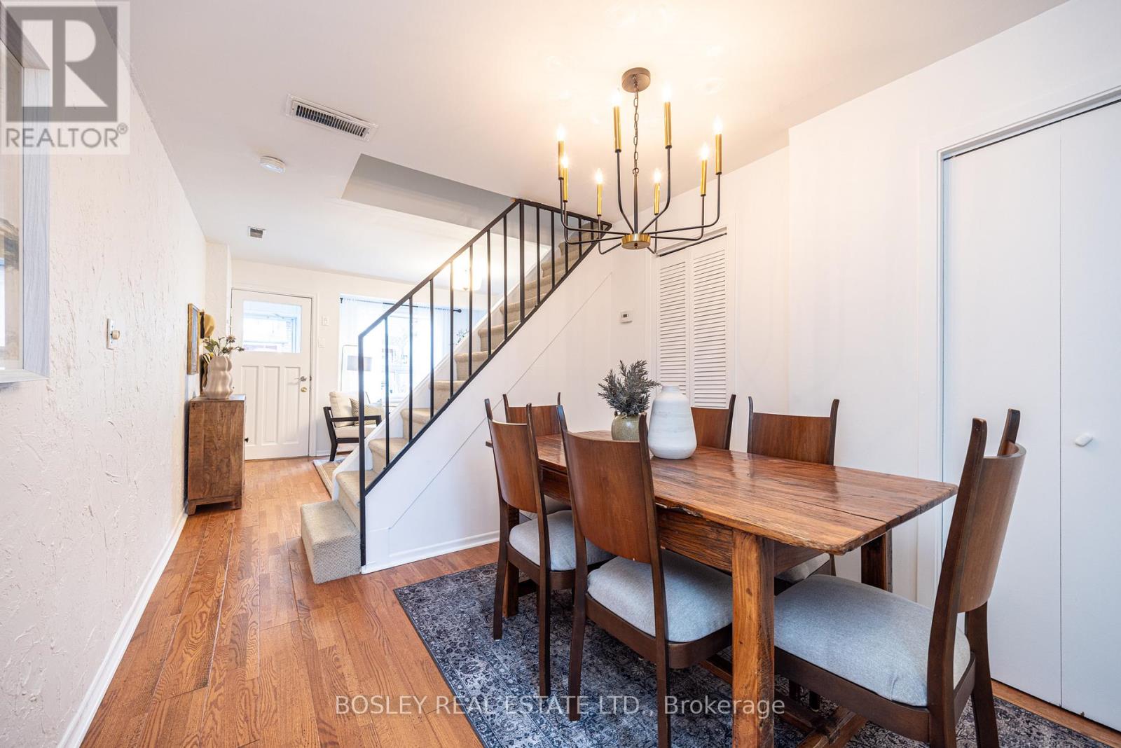 195 Rhodes Avenue, Toronto, Ontario  M4L 3A2 - Photo 6 - E12959658