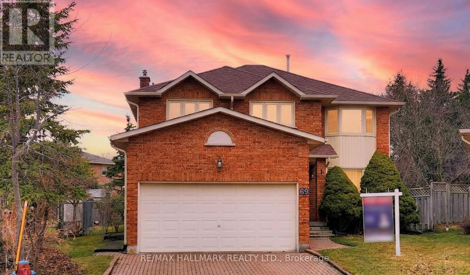 69 DUNBARTON COURT, Richmond Hill, Ontario