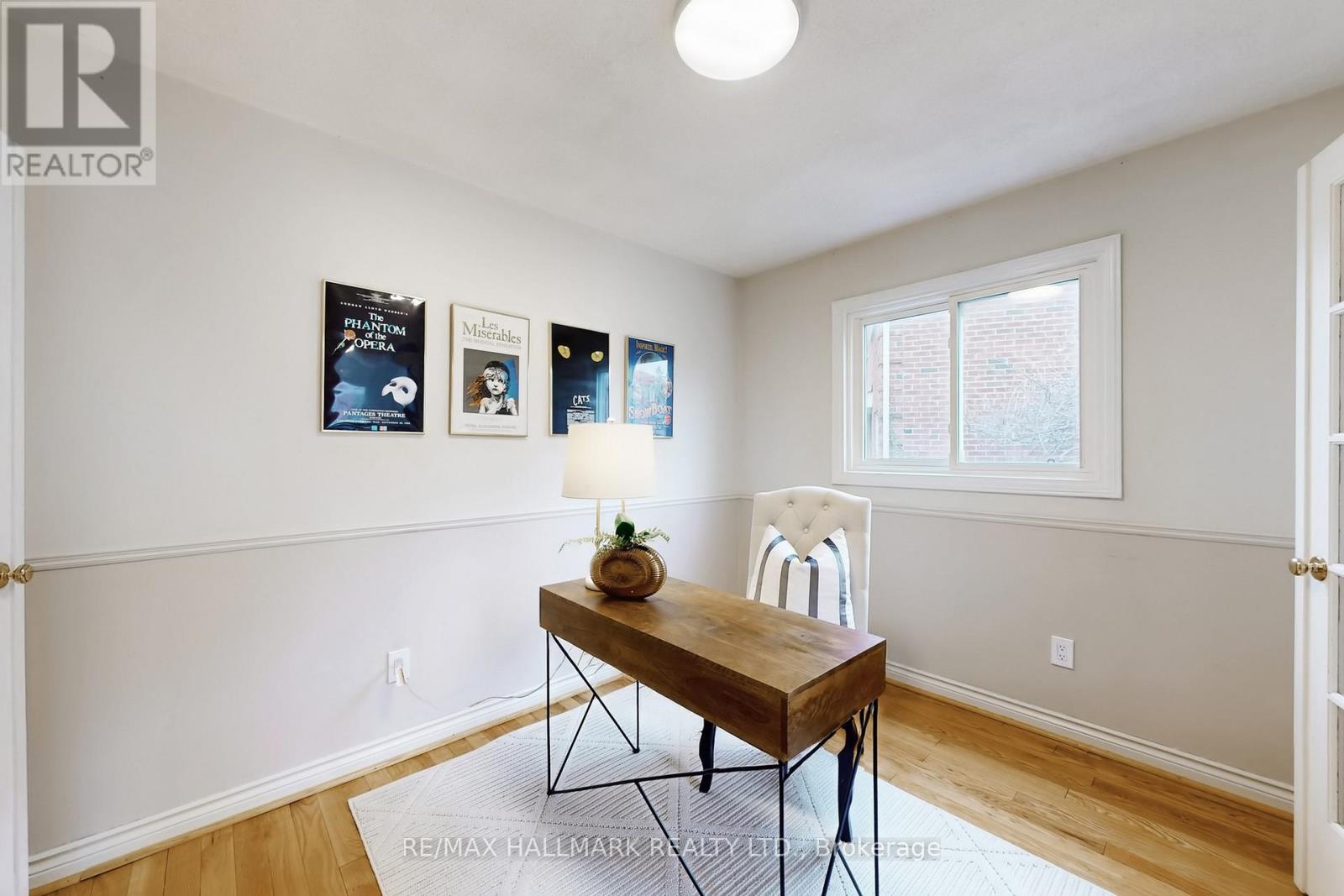 69 Dunbarton Court, Richmond Hill, Ontario  L4C 8E9 - Photo 19 - N12951676