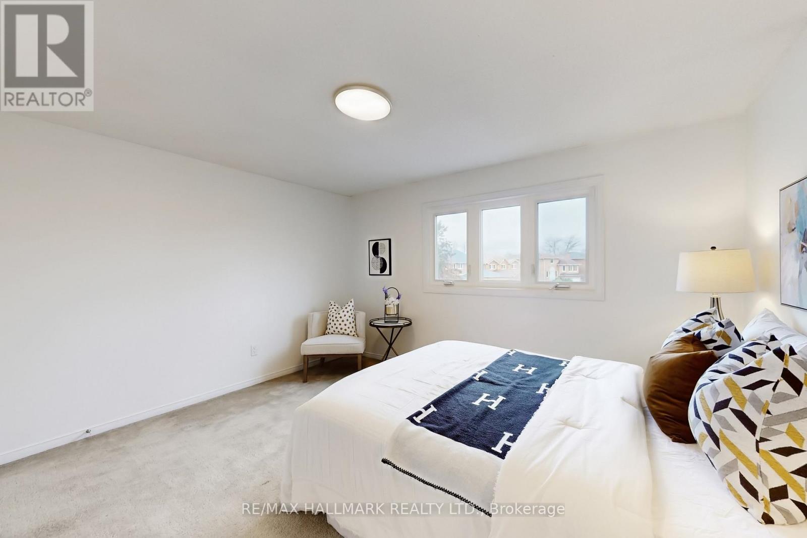 69 Dunbarton Court, Richmond Hill, Ontario  L4C 8E9 - Photo 30 - N12951676