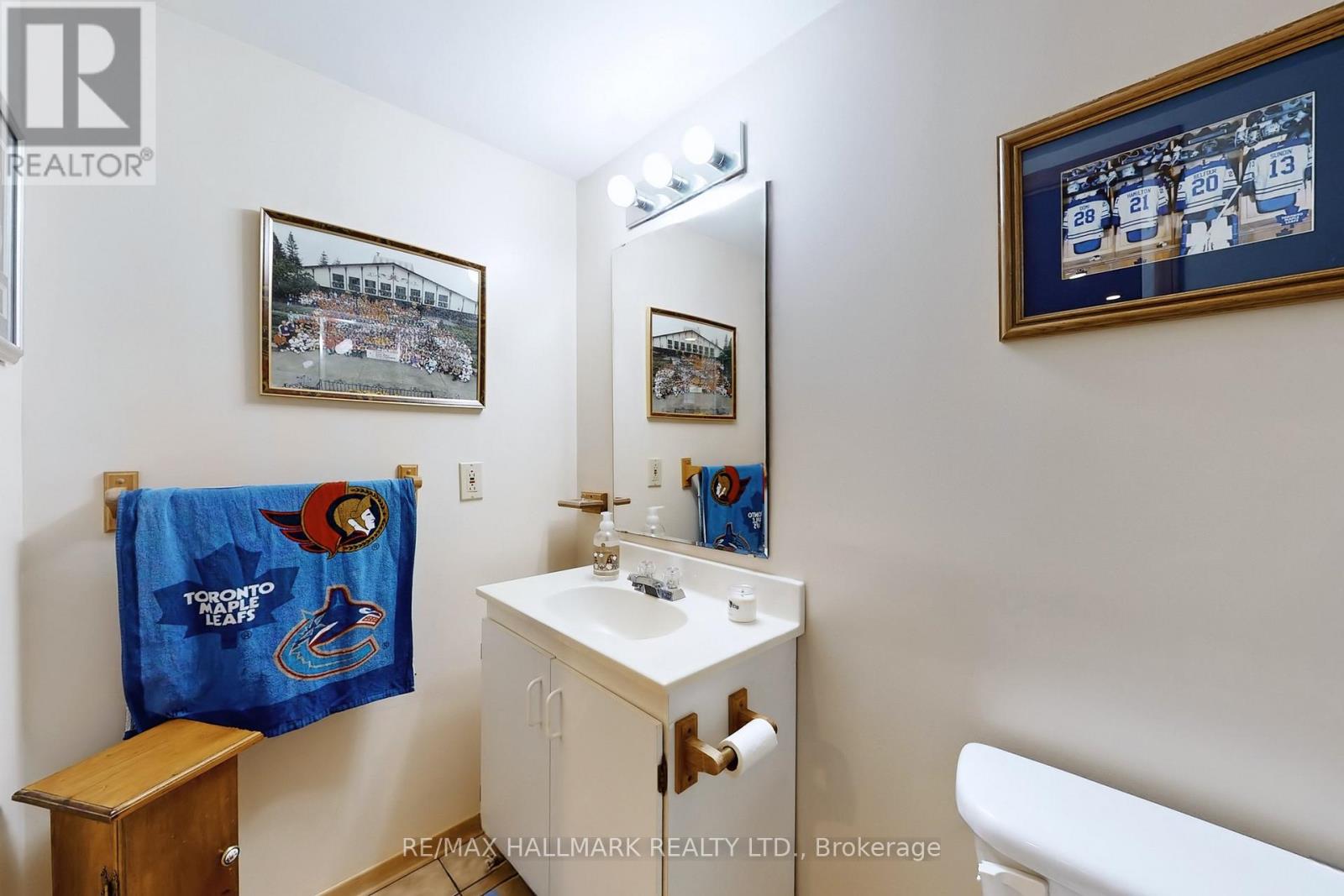 69 Dunbarton Court, Richmond Hill, Ontario  L4C 8E9 - Photo 43 - N12951676