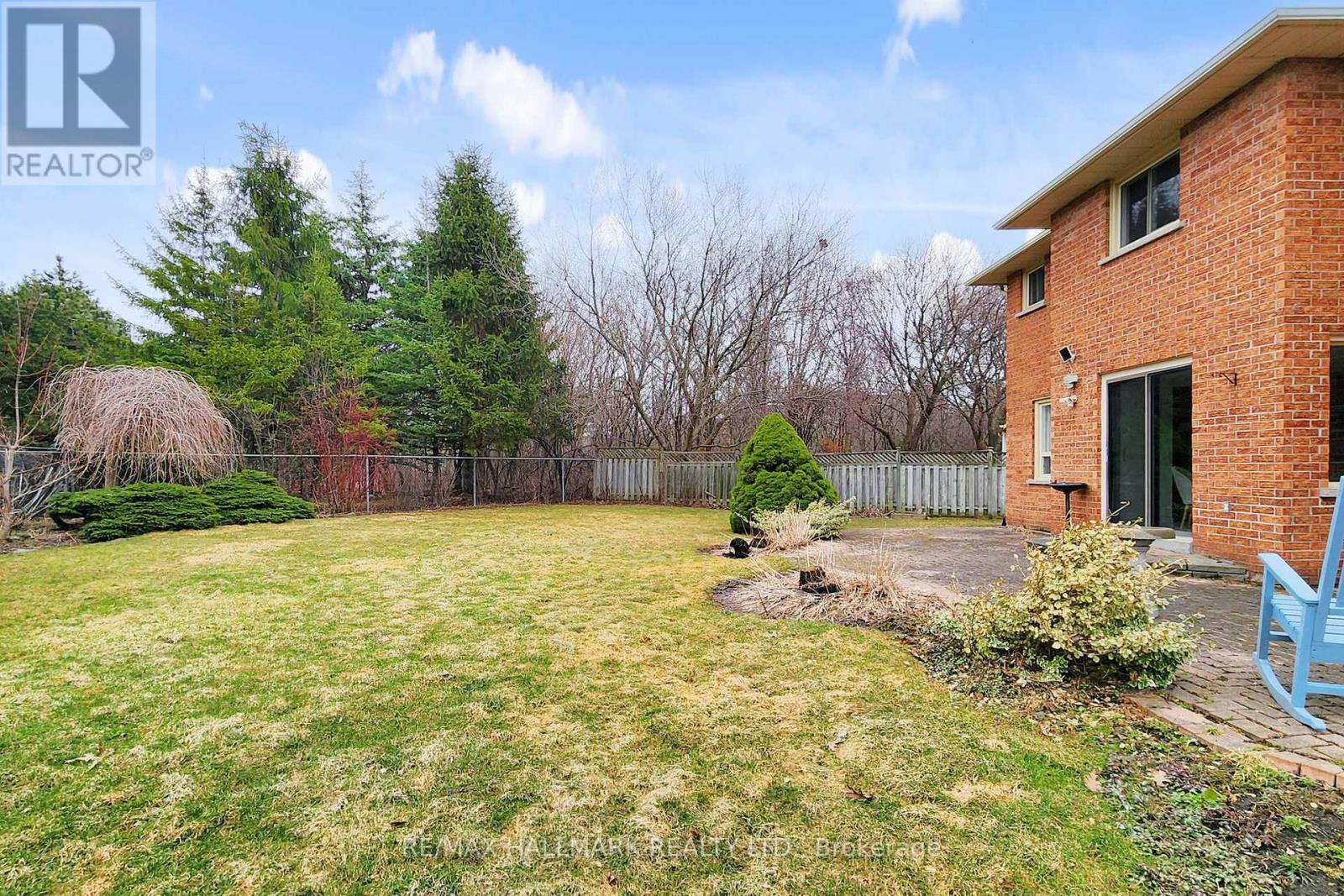 69 Dunbarton Court, Richmond Hill, Ontario  L4C 8E9 - Photo 45 - N12951676