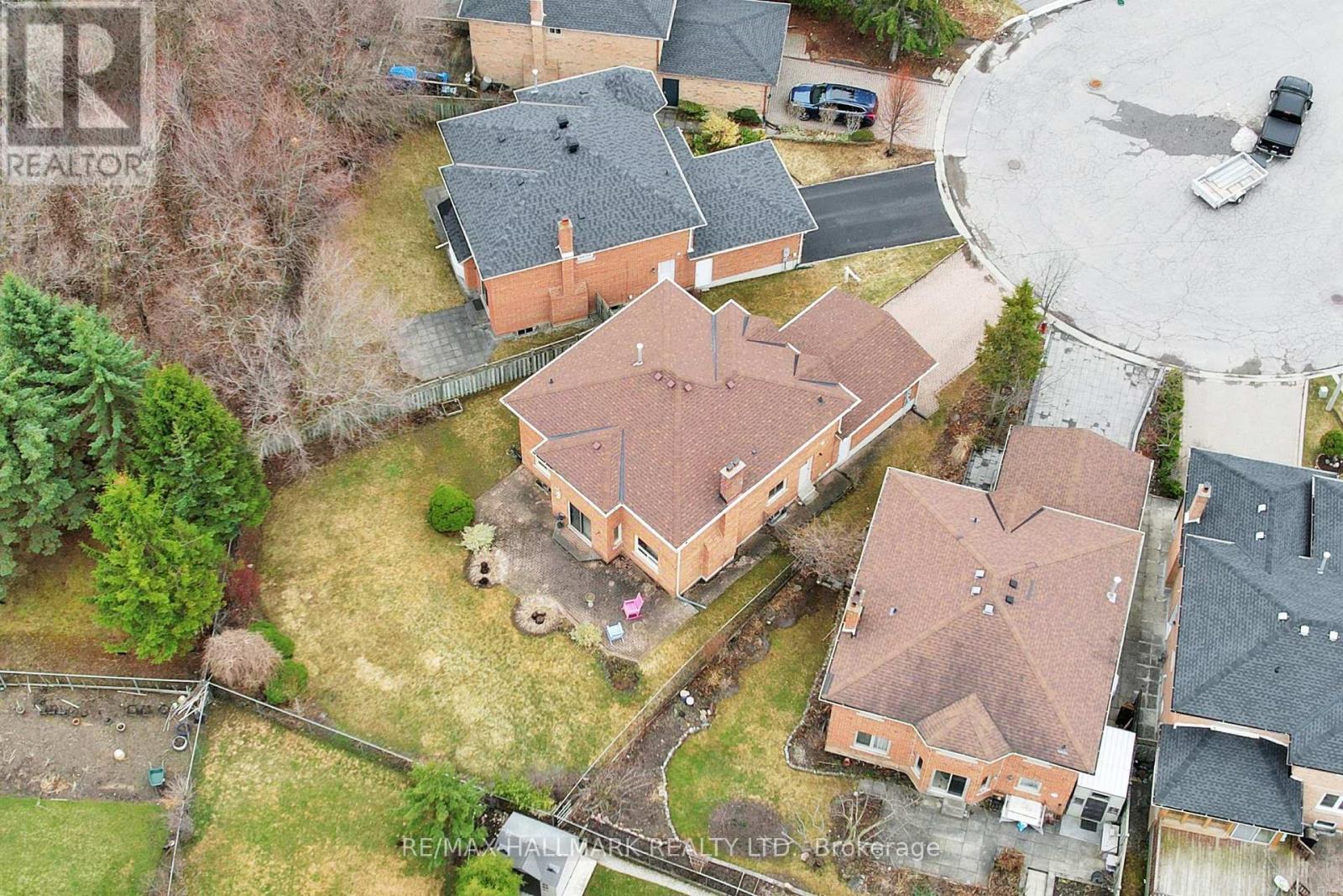 69 Dunbarton Court, Richmond Hill, Ontario  L4C 8E9 - Photo 50 - N12951676