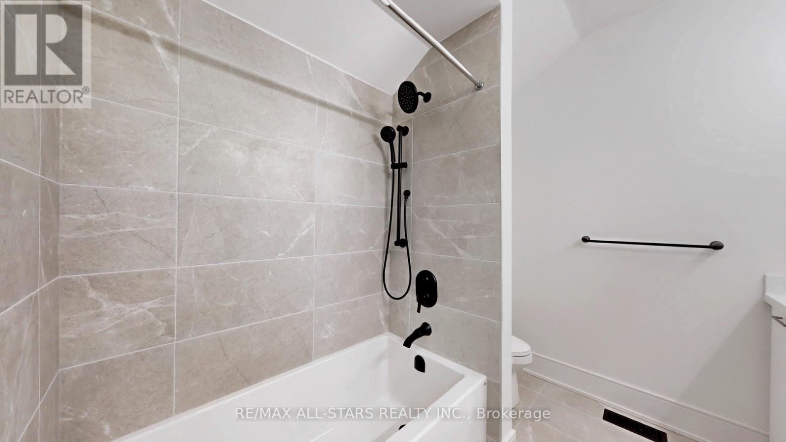 3 Lois Torrance Trail, Uxbridge, Ontario  L9P 0R9 - Photo 35 - N12959570