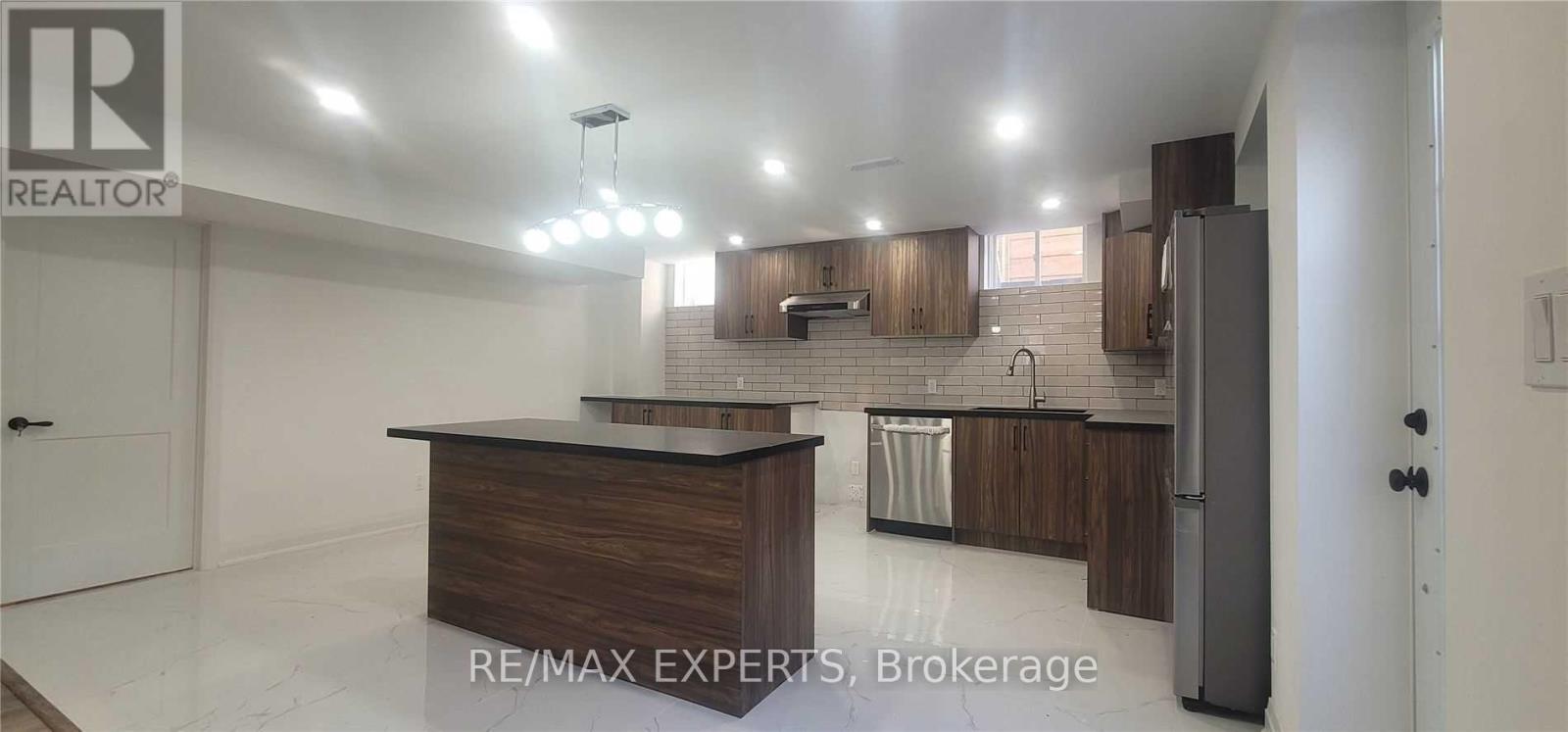 Bsmt - 159 Ross Vennare Crescent, Vaughan, Ontario  L4H 4N1 - Photo 4 - N12959624