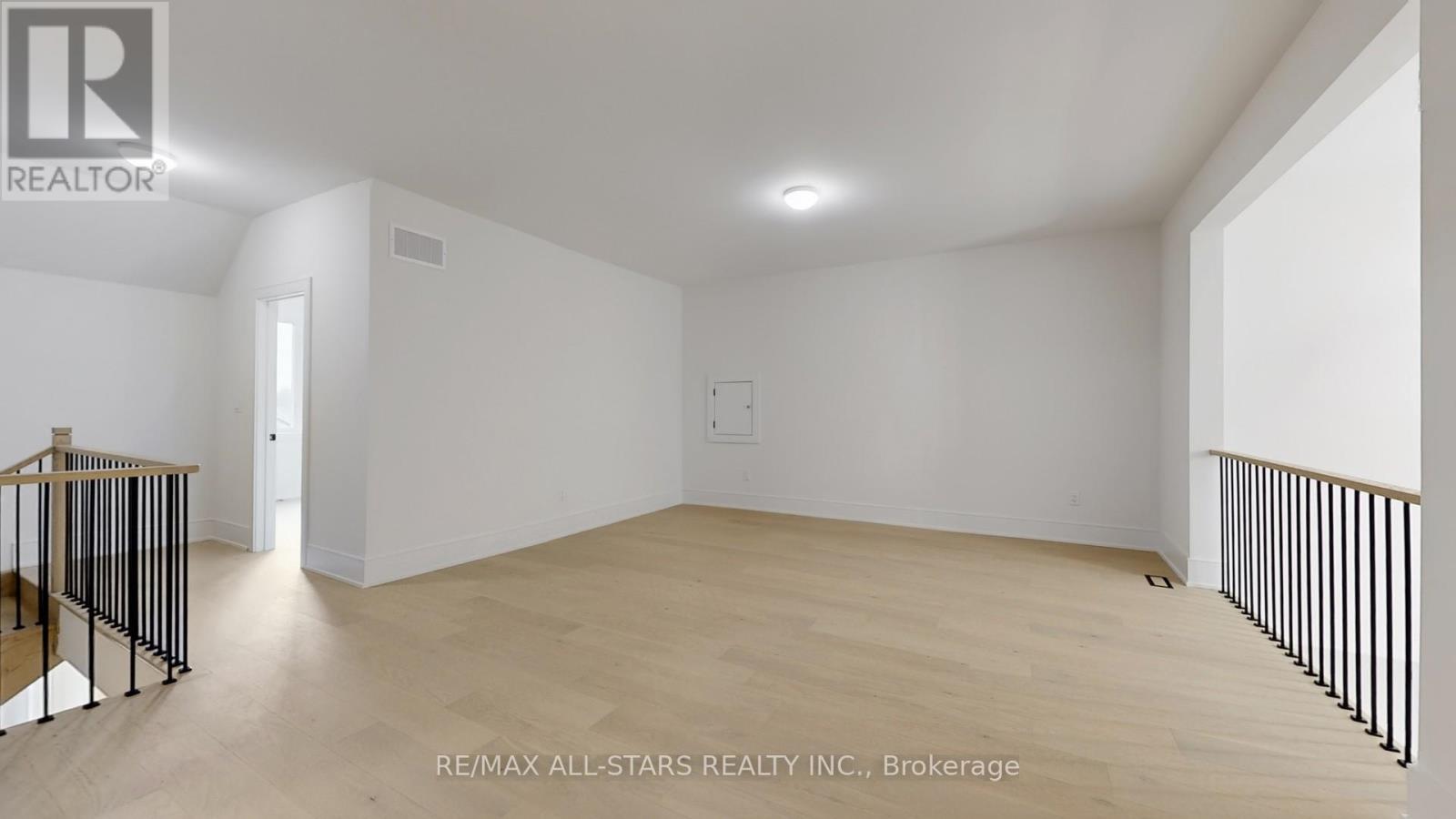 5 Vern Robertson Gate, Uxbridge, Ontario  L9P 0R9 - Photo 27 - N12959636