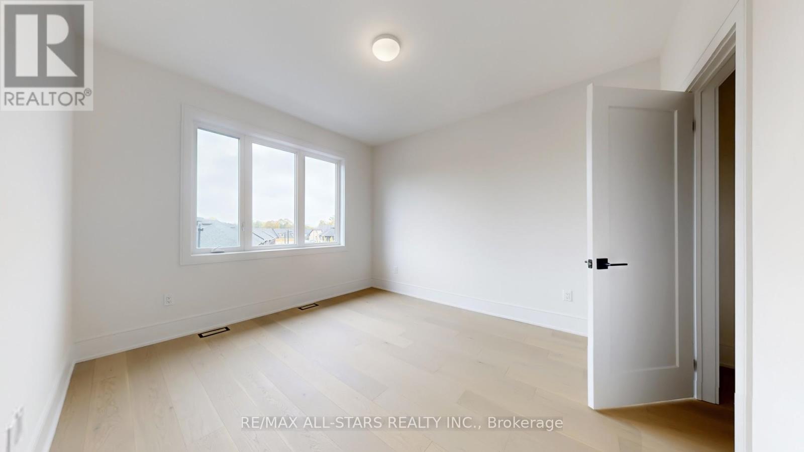 5 Vern Robertson Gate, Uxbridge, Ontario  L9P 0R9 - Photo 30 - N12959636