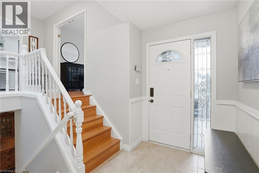 676 Woodview Road, Burlington, Ontario  L7N 3A5 - Photo 3 - 40814905