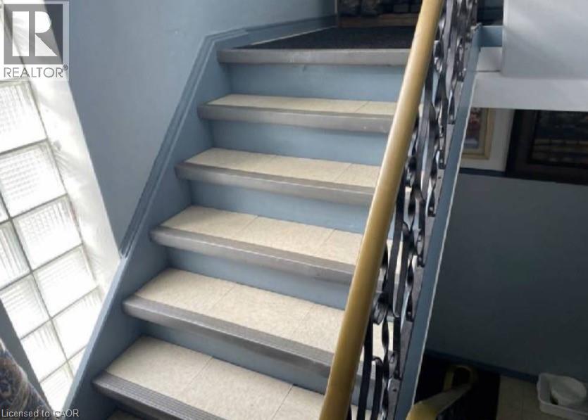 31 Southdale Avenue, Kitchener, Ontario  N2M 3V4 - Photo 3 - 40817296