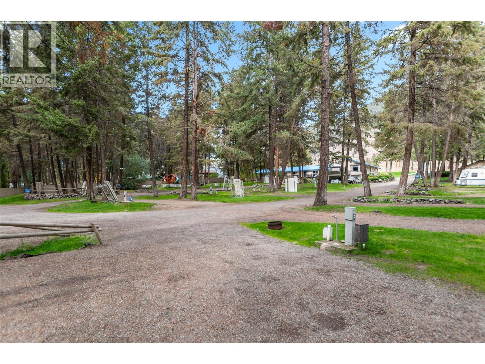 6165 Highway 3, Hedley, British Columbia  V0X 1K0 - Photo 7 - 10381870