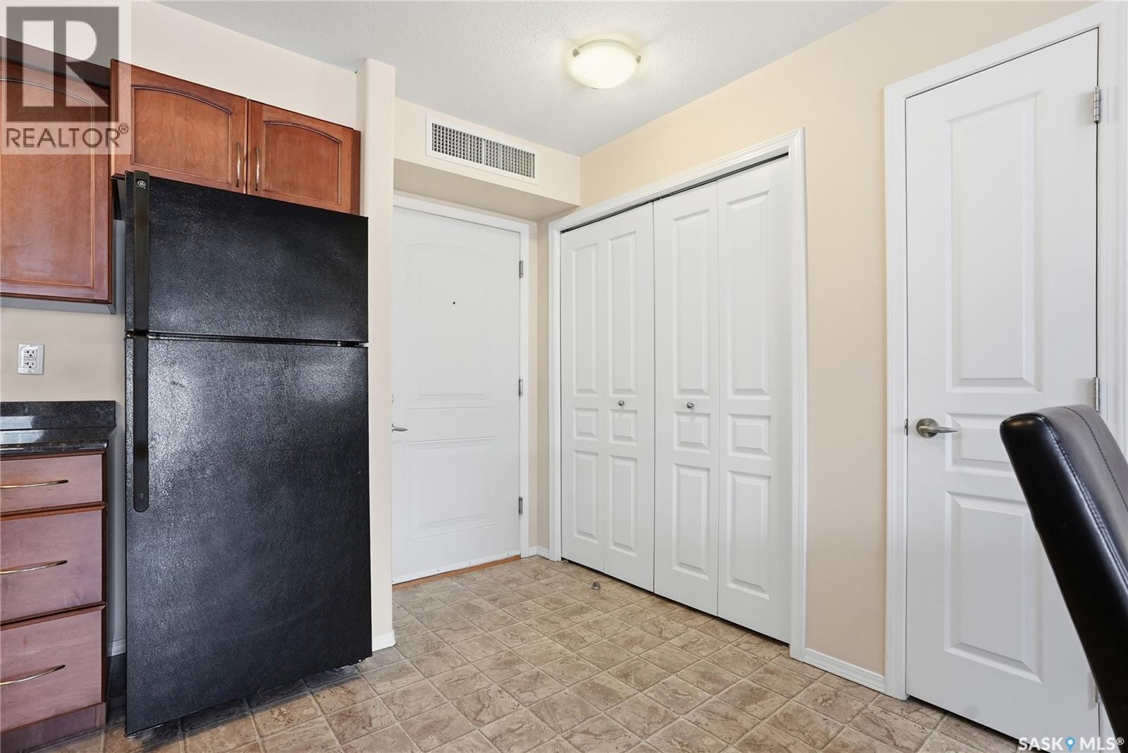 324 150 Pawlychenko Lane, Saskatoon, Saskatchewan  S7V 0B4 - Photo 3 - SK032134