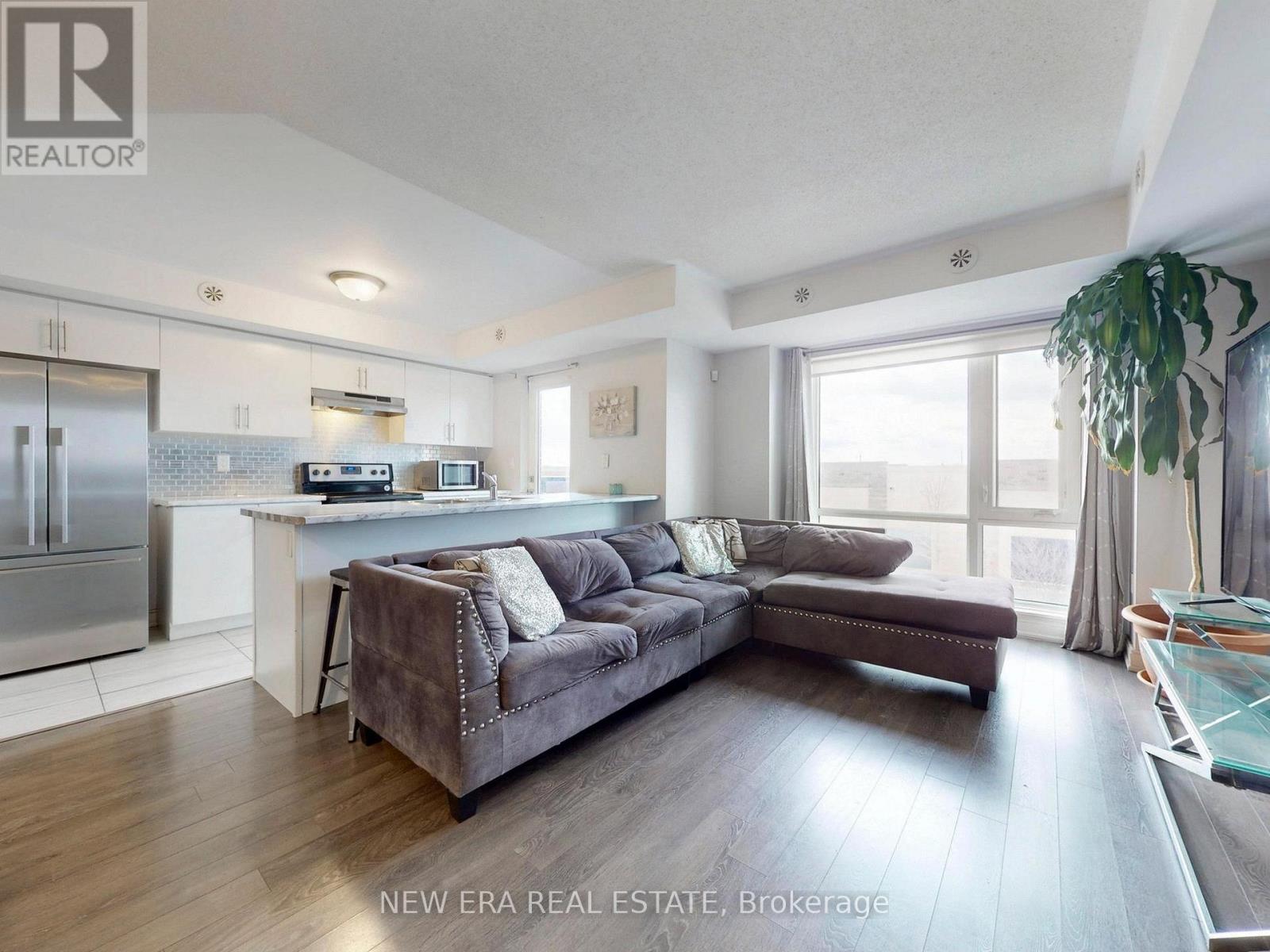 12 - 100 Dufay Road, Brampton, Ontario  L7A 4S3 - Photo 2 - W12959572