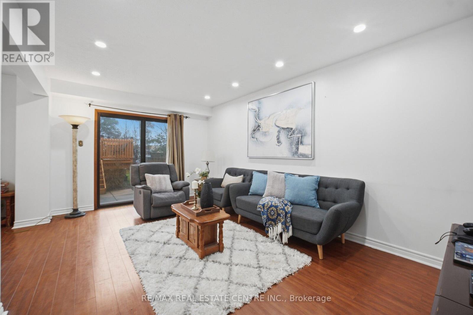 32 Dafoe Crescent, Brampton, Ontario  L6Y 2L2 - Photo 16 - W12959586