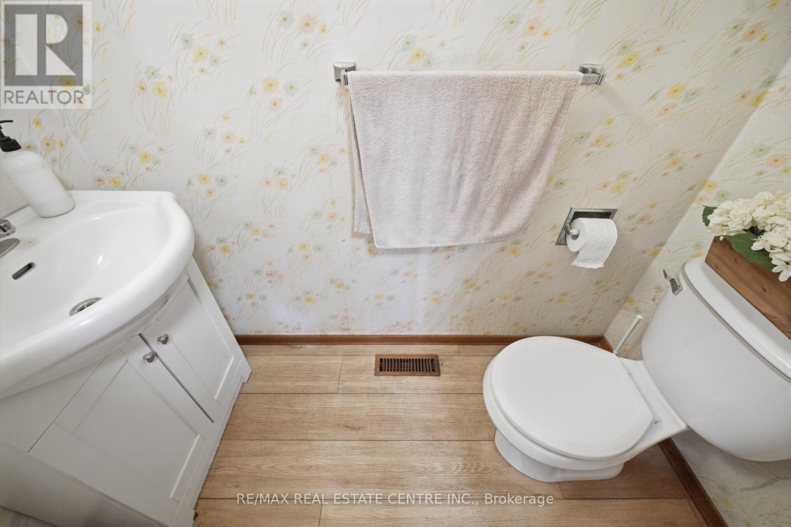 32 Dafoe Crescent, Brampton, Ontario  L6Y 2L2 - Photo 18 - W12959586