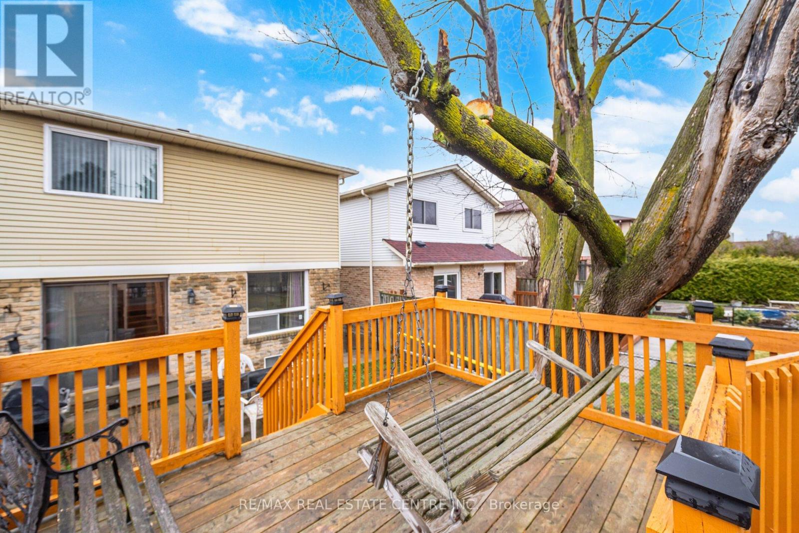 32 Dafoe Crescent, Brampton, Ontario  L6Y 2L2 - Photo 45 - W12959586