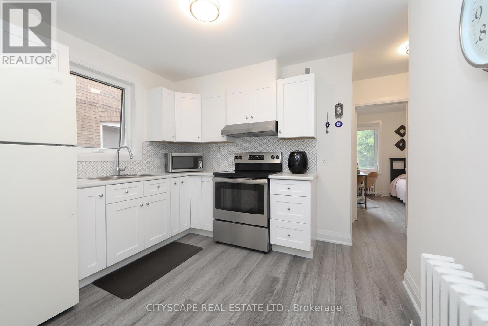 MAIN - 459 HOPEWELL AVENUE, Toronto, Ontario