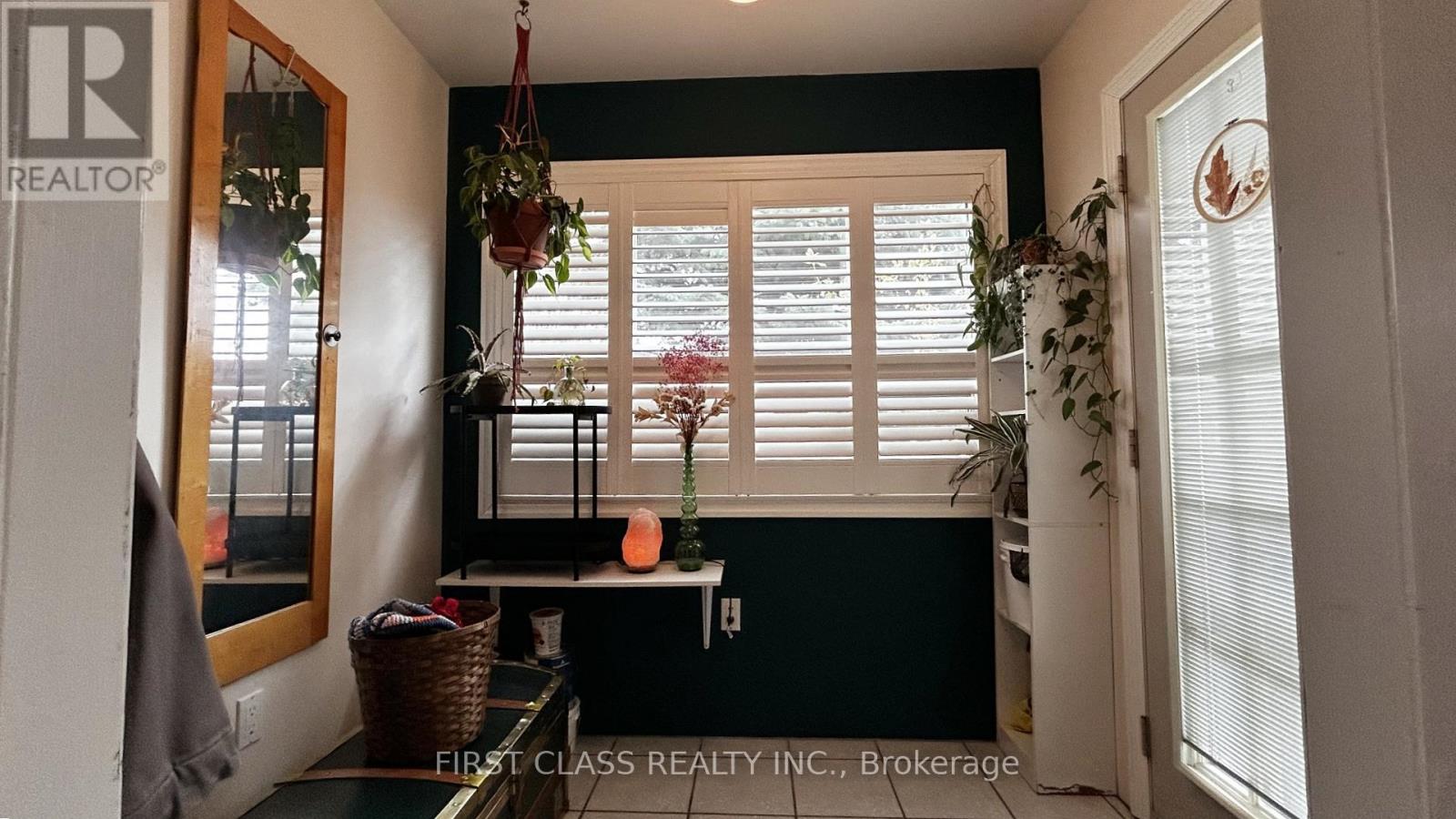 70 Twenty Fourth Street, Toronto, Ontario  M8V 3N8 - Photo 2 - W12959650