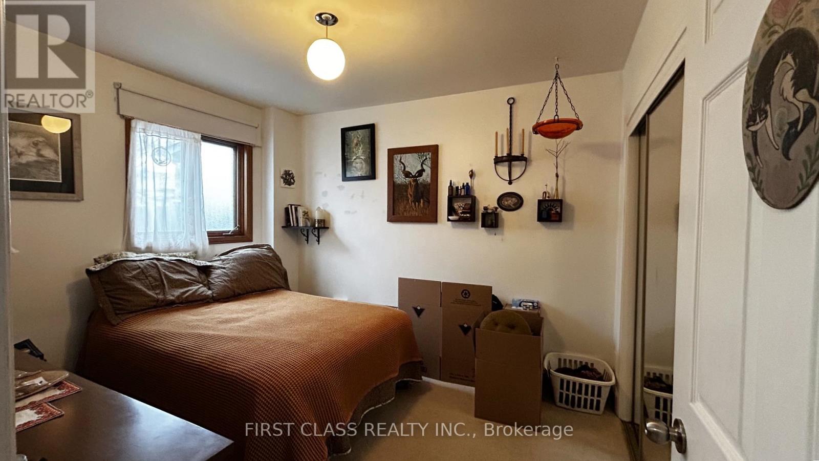 70 Twenty Fourth Street, Toronto, Ontario  M8V 3N8 - Photo 5 - W12959650