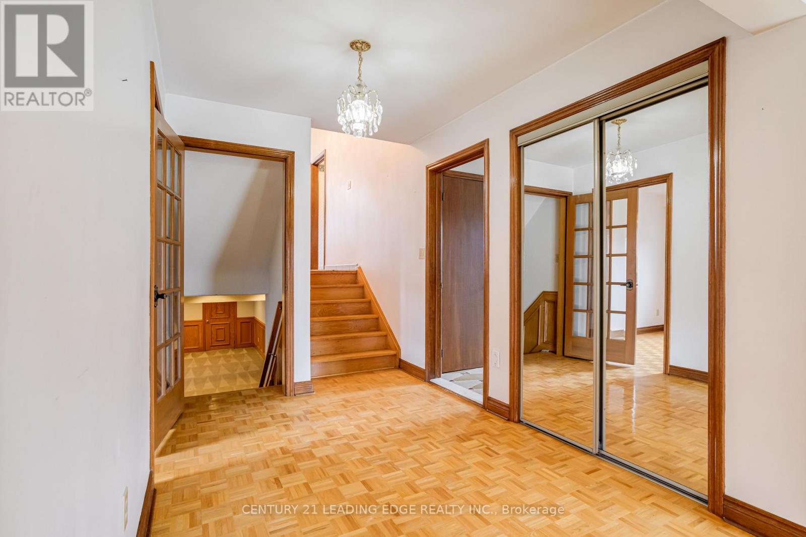 704 Hillman Crescent, Mississauga, Ontario  L4Y 2J2 - Photo 21 - W12959656