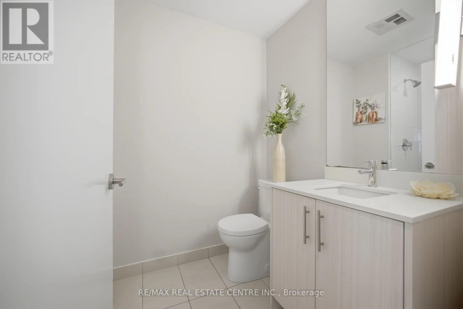 901 - 215 Veterans Drive, Brampton, Ontario  L7A 5L6 - Photo 22 - W12959674