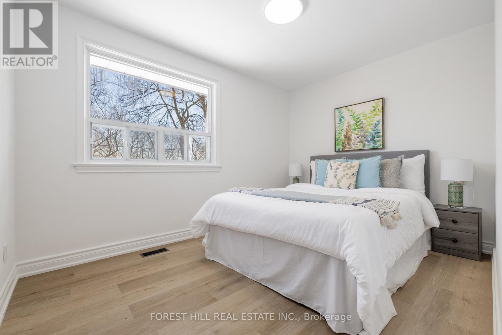 37 Farmcote Road, Toronto, Ontario  M3B 2Z6 - Photo 27 - C12754114