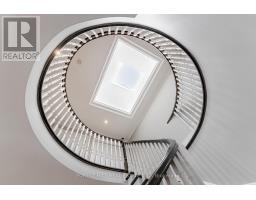 72 ALDERSHOT CRESCENT, Toronto, Ontario