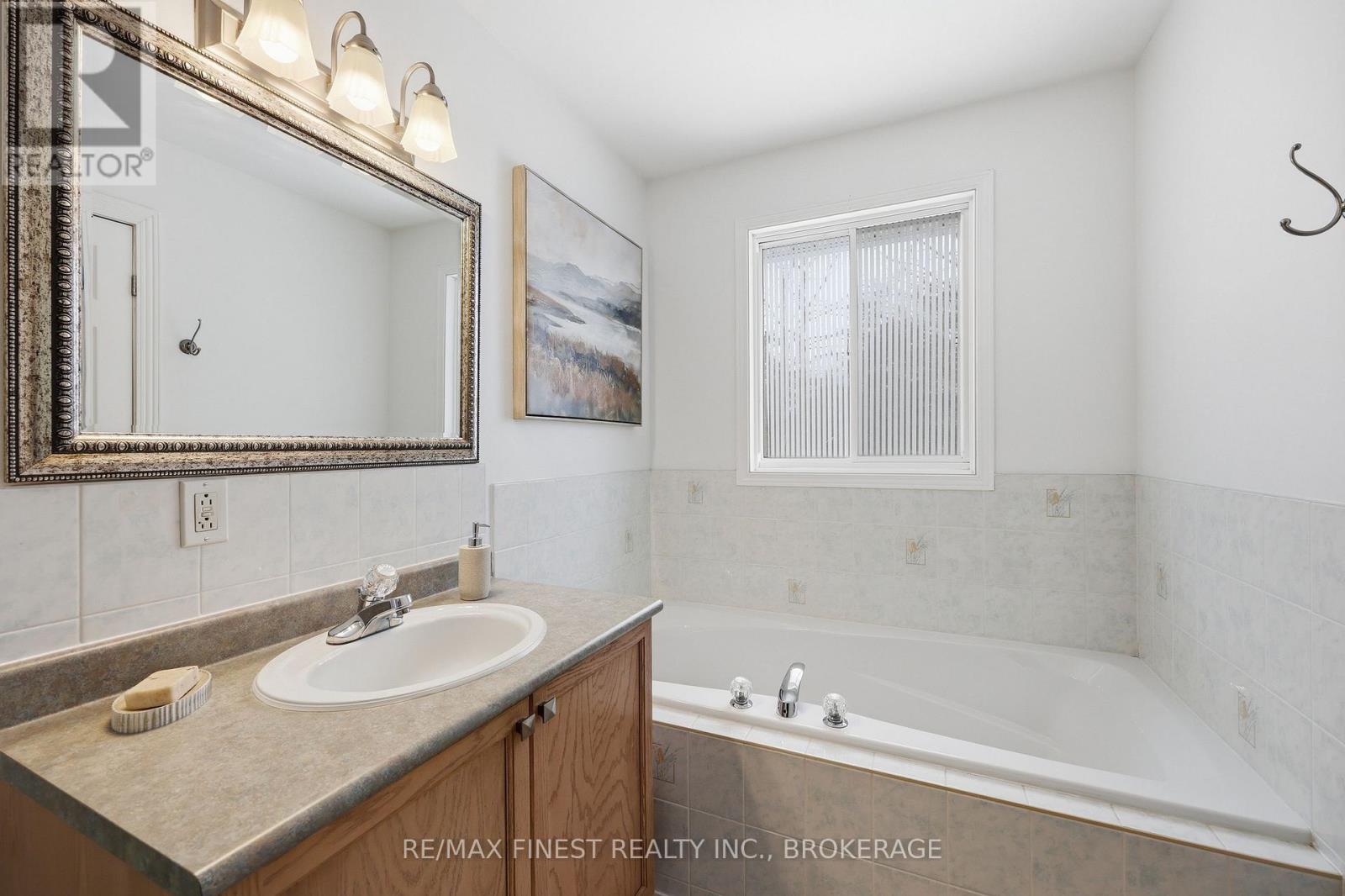 405 Fieldstone Drive, Kingston, Ontario  K7K 7E1 - Photo 24 - X12925680