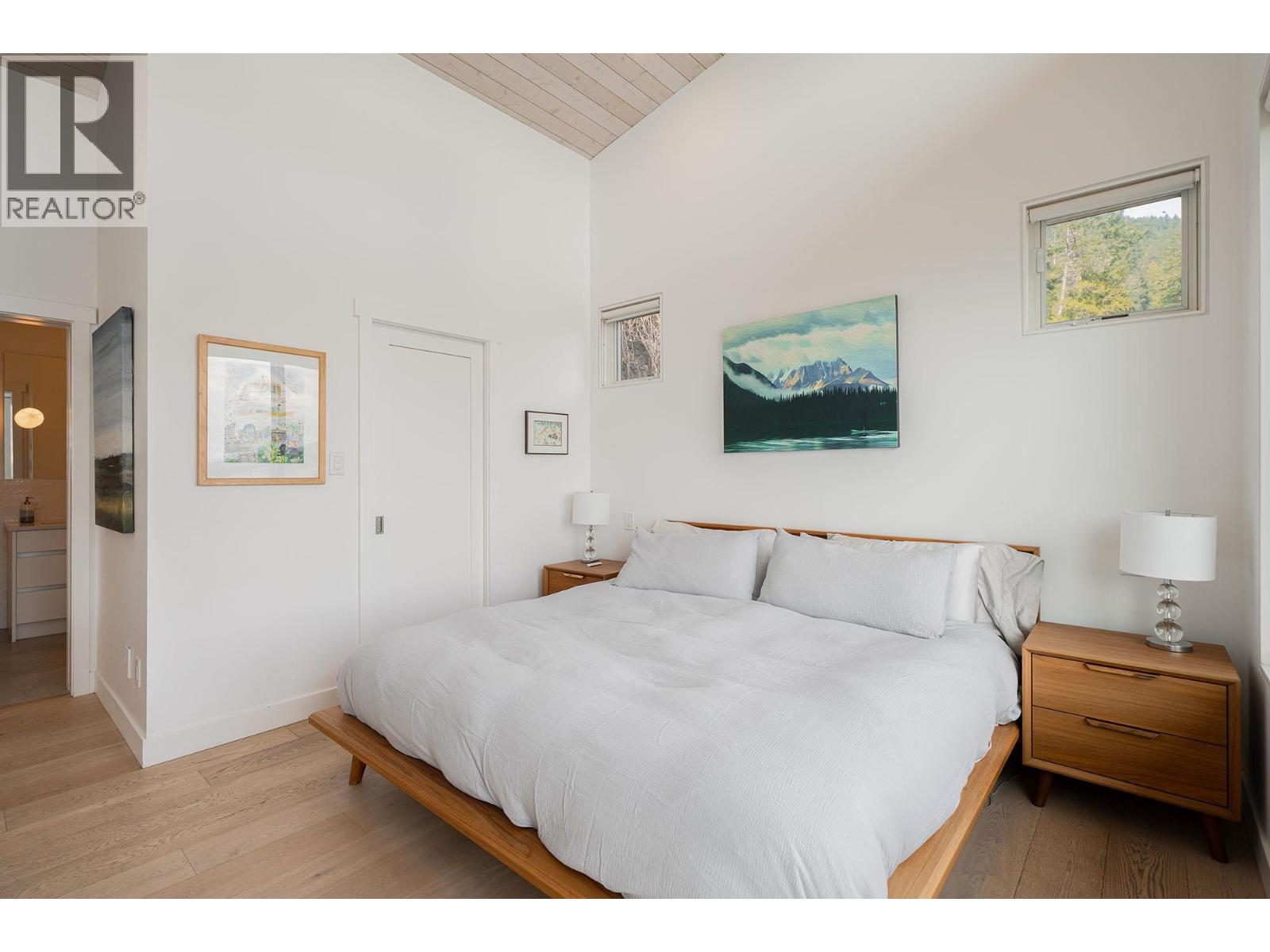 242 Shore Lane, Bowen Island, British Columbia  V0N 1G2 - Photo 13 - R3107003