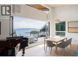 242 SHORE LANE, Bowen Island, British Columbia