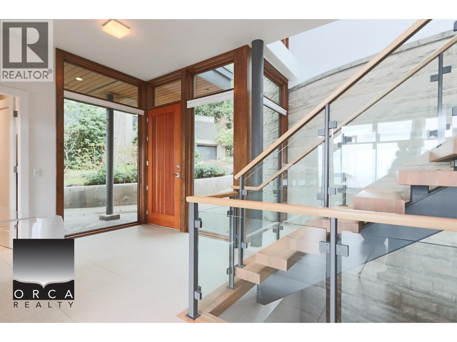 6780 Bachelor Bay Pl., West Vancouver, British Columbia  V7W 3B7 - Photo 2 - R3106999