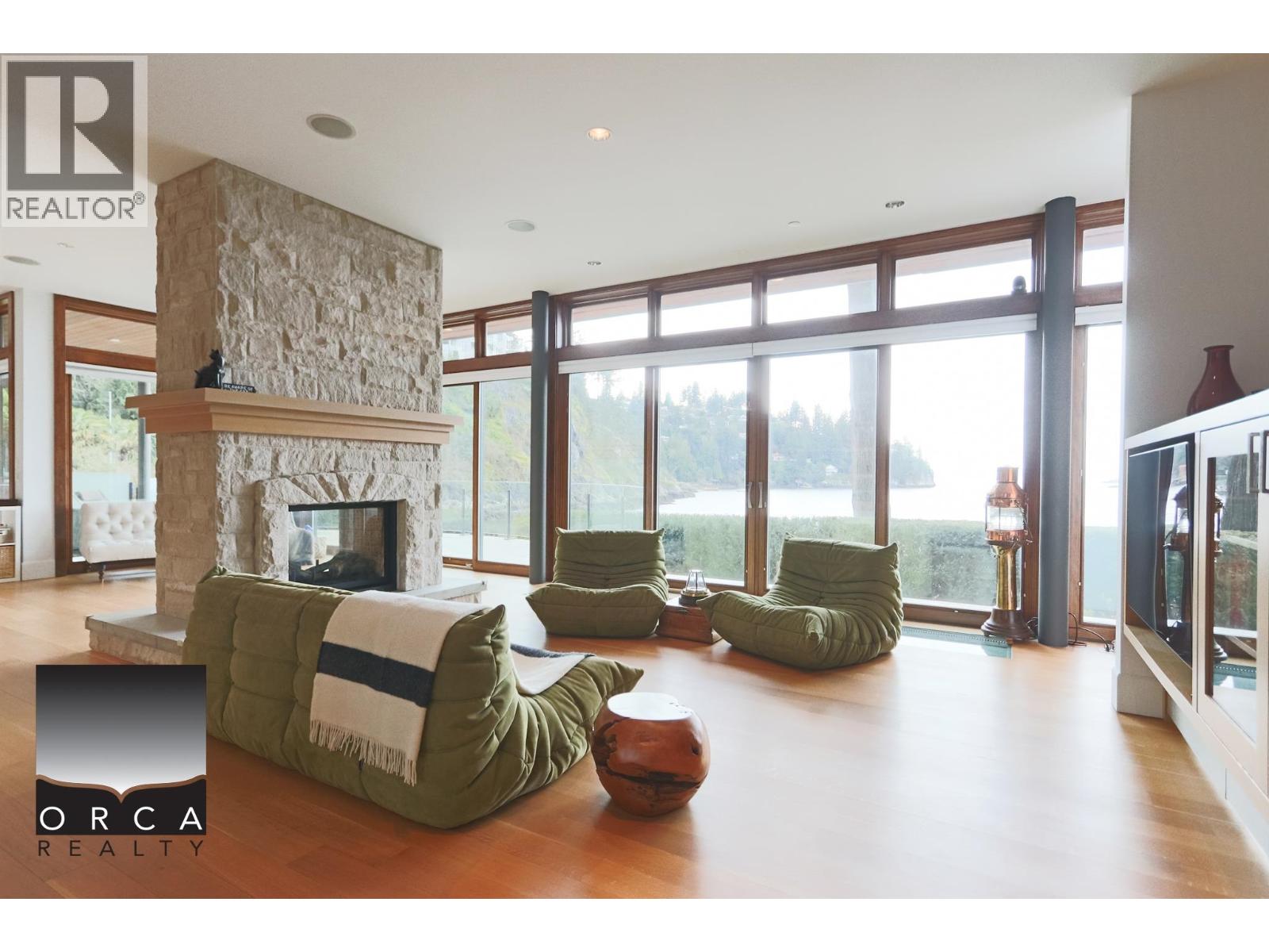 6780 Bachelor Bay Pl., West Vancouver, British Columbia  V7W 3B7 - Photo 3 - R3106999