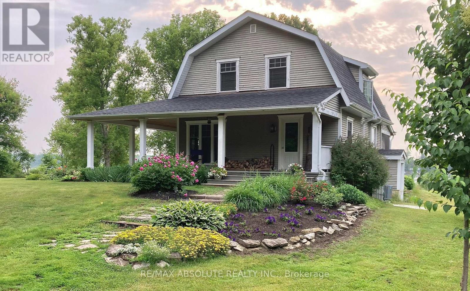 689 RIDEAU RIVER ROAD, Montague, Ontario