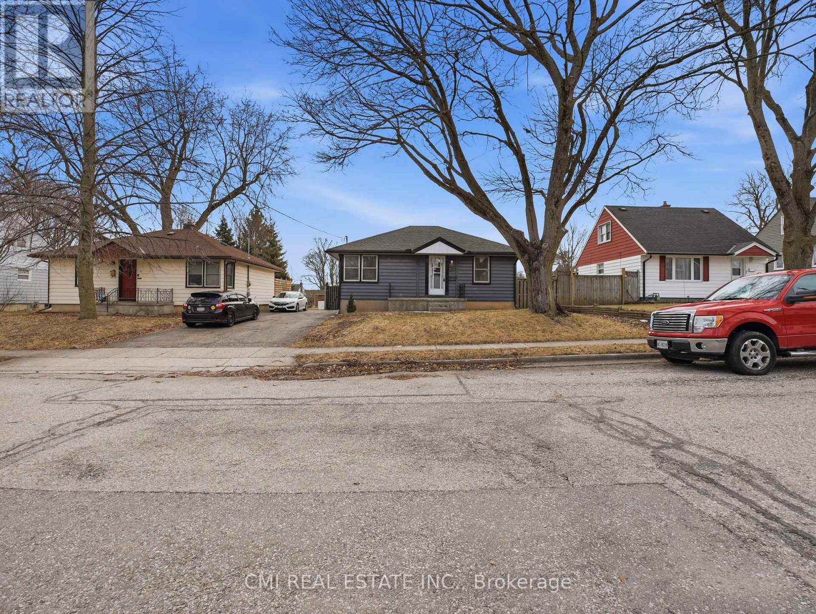 97 Stewart Avenue, Cambridge, Ontario  N1R 2V1 - Photo 5 - X12959612