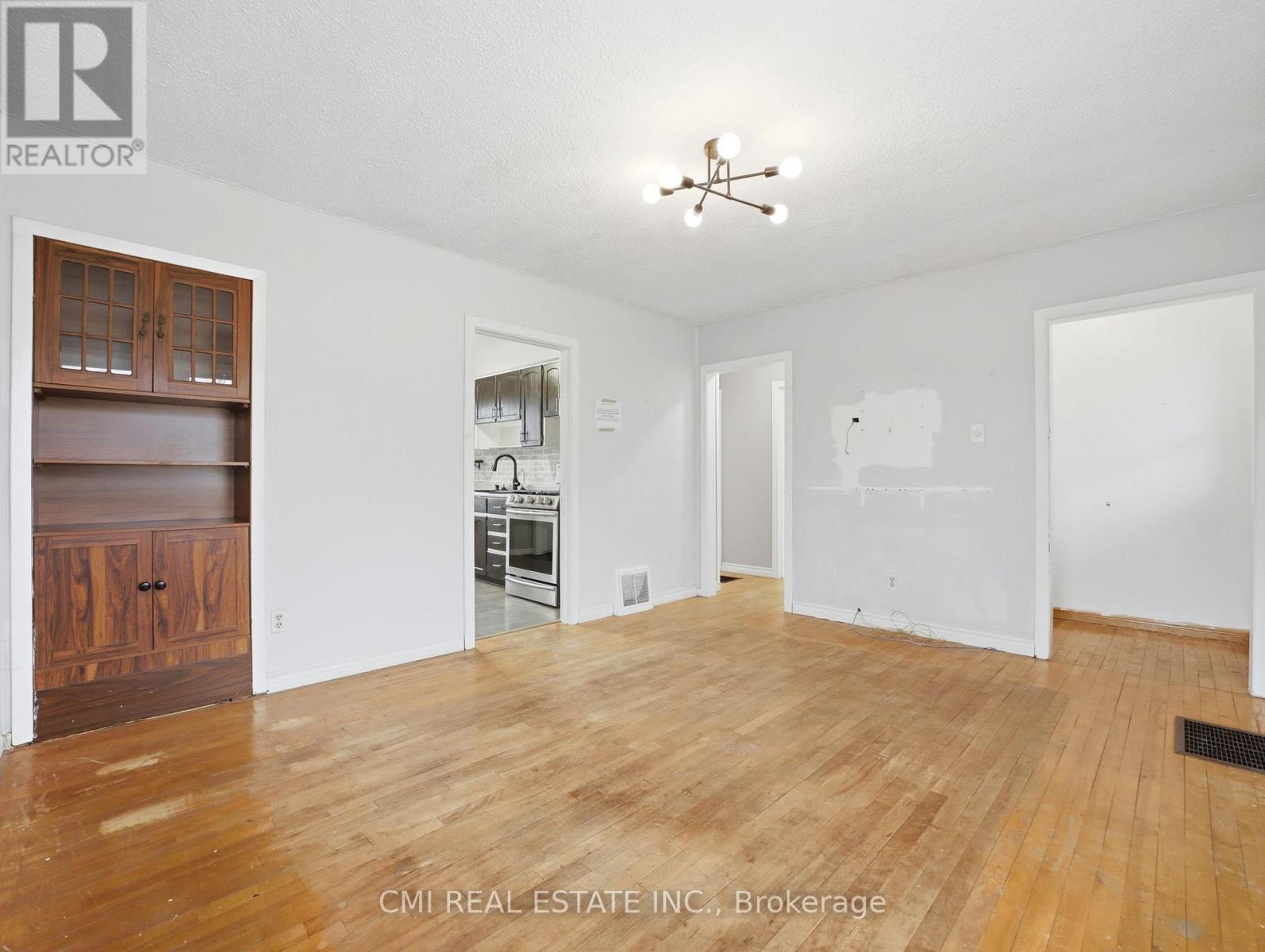 97 Stewart Avenue, Cambridge, Ontario  N1R 2V1 - Photo 8 - X12959612