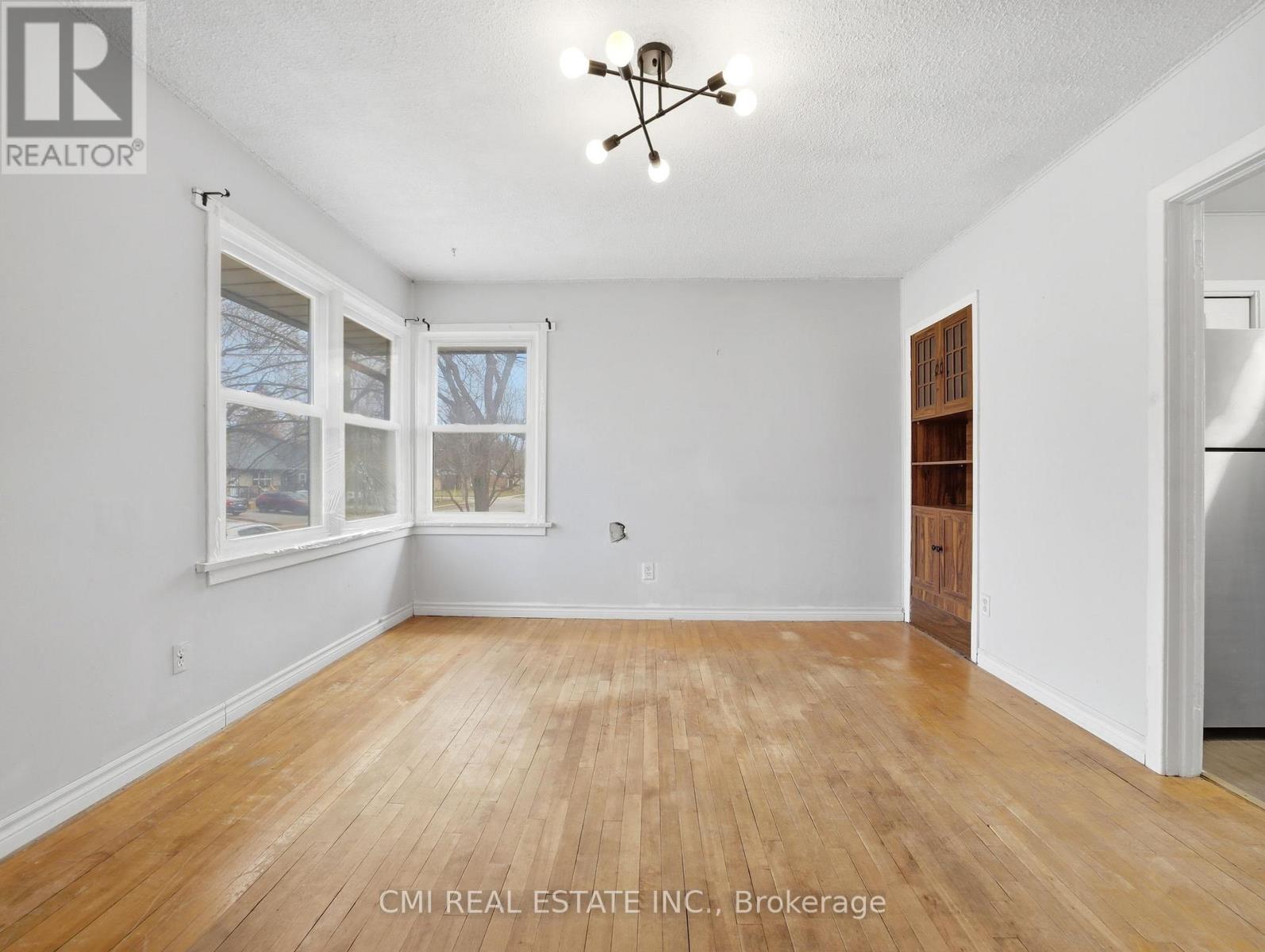 97 Stewart Avenue, Cambridge, Ontario  N1R 2V1 - Photo 9 - X12959612