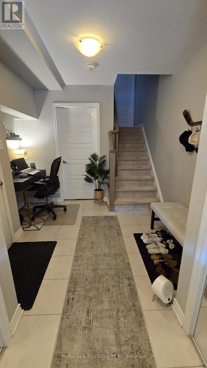 14 - 22 Spring Creek Drive, Hamilton, Ontario  L0R 2H8 - Photo 4 - X12959660