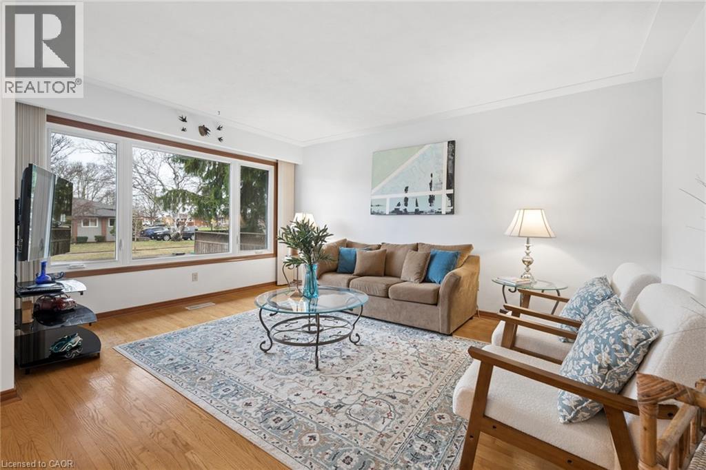 228 Kenneth Avenue, Kitchener, Ontario  N2A 1W4 - Photo 4 - 40817636