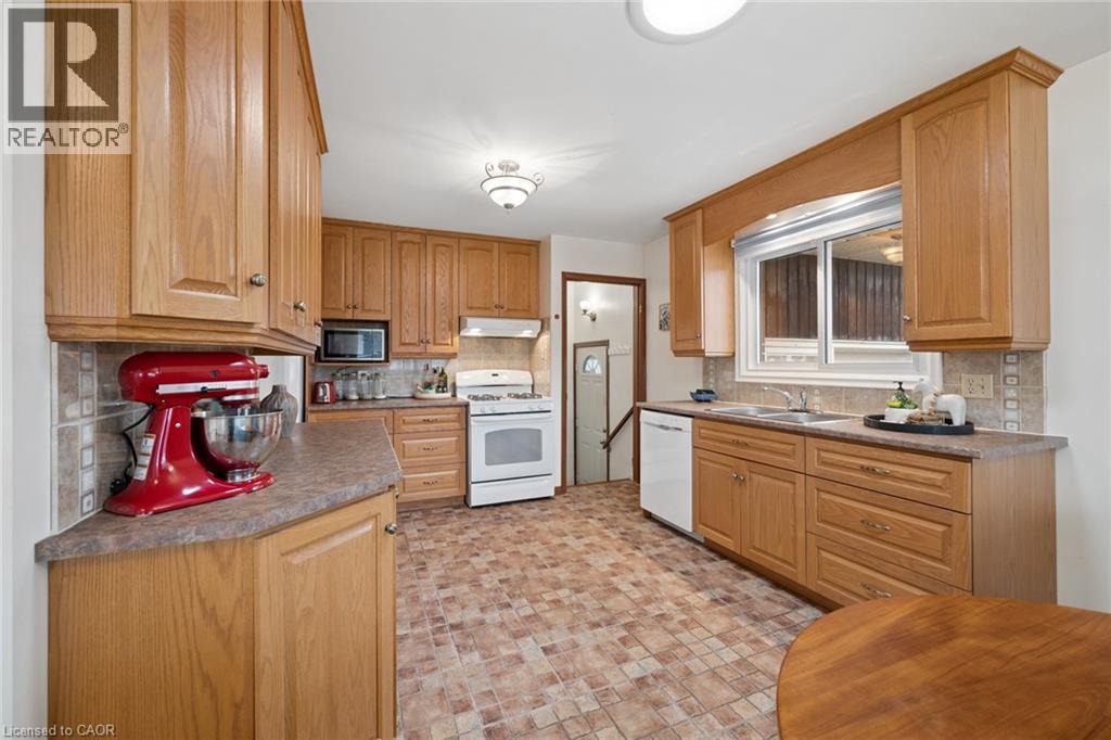 228 Kenneth Avenue, Kitchener, Ontario  N2A 1W4 - Photo 9 - 40817636