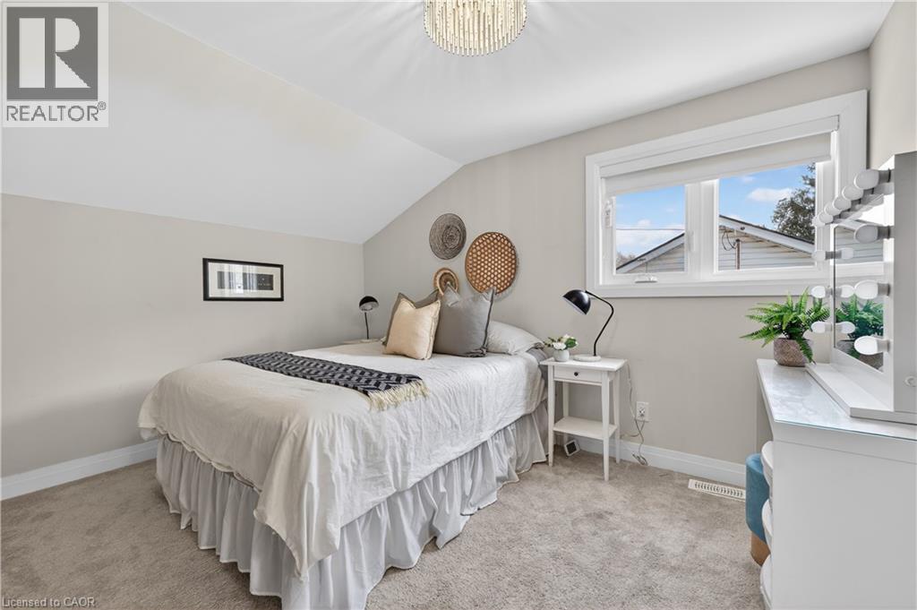 22 Hazelwood Avenue, Grimsby, Ontario  L3M 1K1 - Photo 12 - 40816472