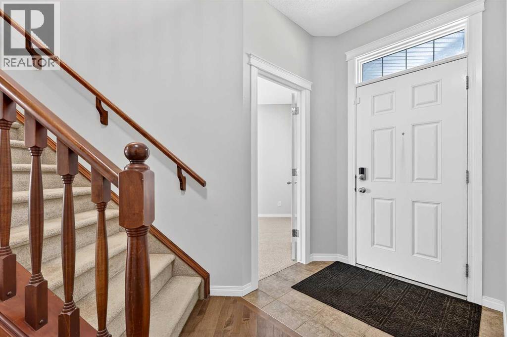 38 Silverado Skies Crescent, Calgary, Alberta  T2X 0J5 - Photo 3 - A2298012