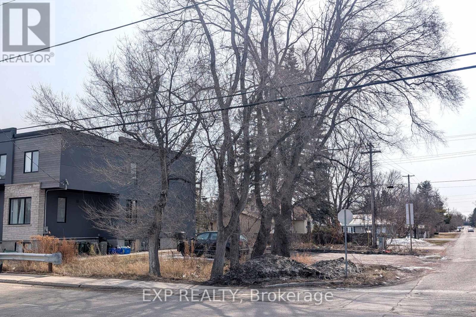 2 Pender Street, Ottawa, Ontario K2G 1J5 - Photo 2 - X12959736