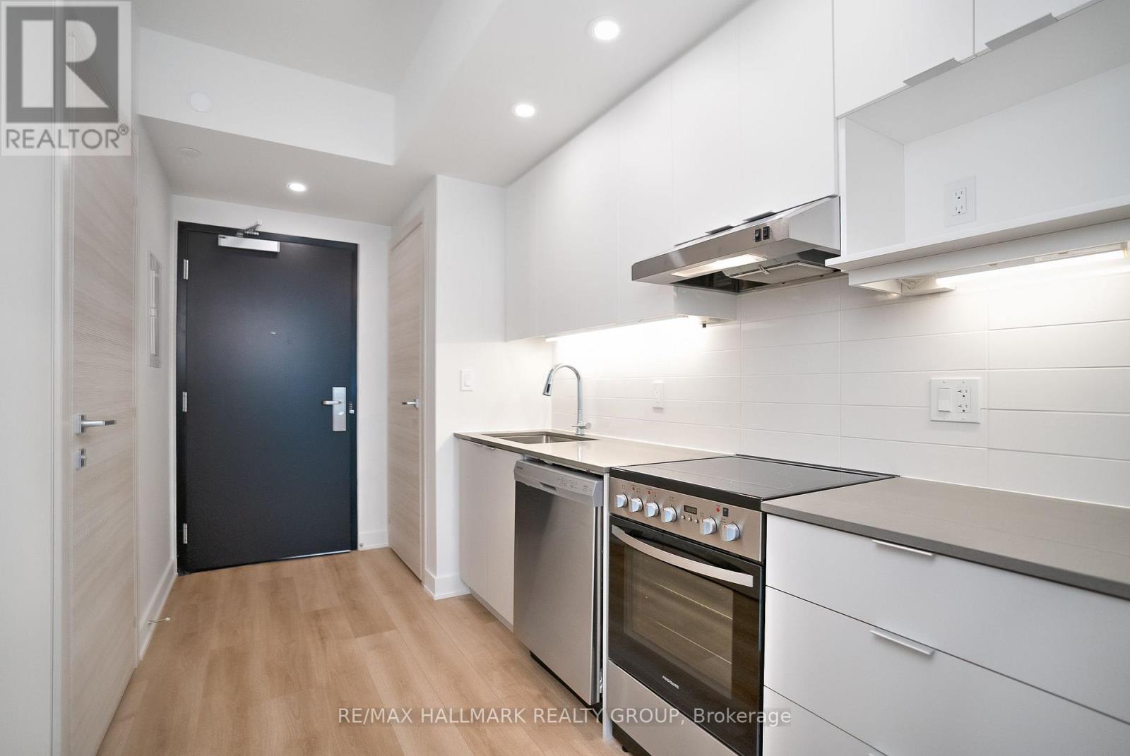 2308 - 199 Rideau Street, Ottawa, Ontario  K1N 0E9 - Photo 4 - X12959920