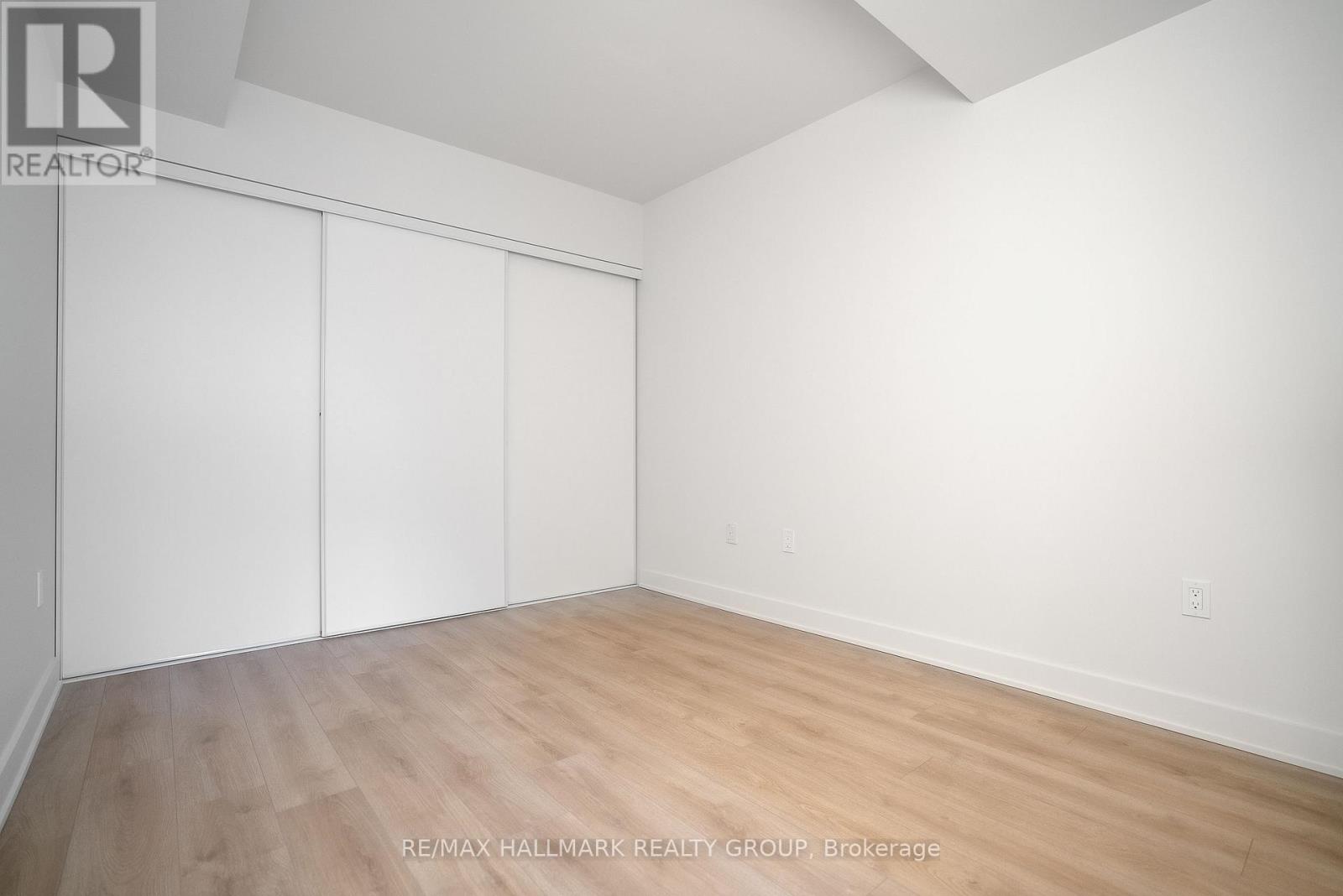 2214 - 199 Rideau Street, Ottawa, Ontario  K1N 0E9 - Photo 12 - X12959922