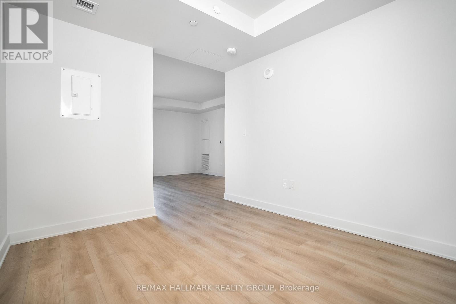 2214 - 199 Rideau Street, Ottawa, Ontario  K1N 0E9 - Photo 14 - X12959922