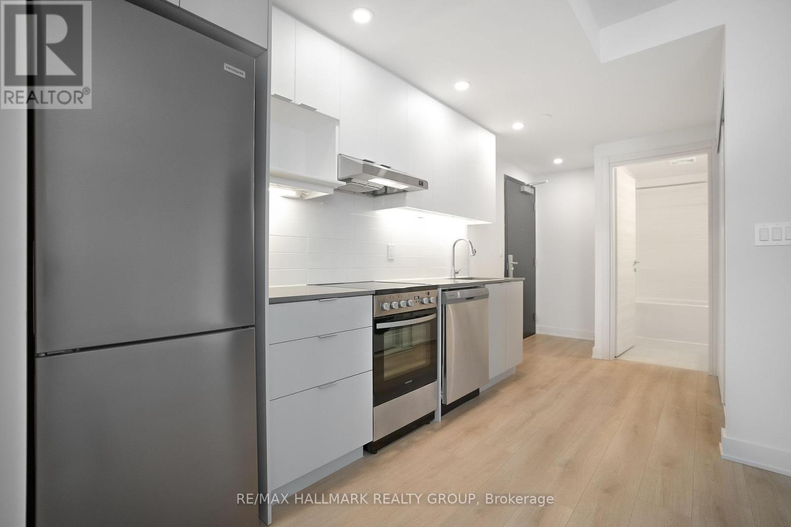 2214 - 199 Rideau Street, Ottawa, Ontario  K1N 0E9 - Photo 5 - X12959922