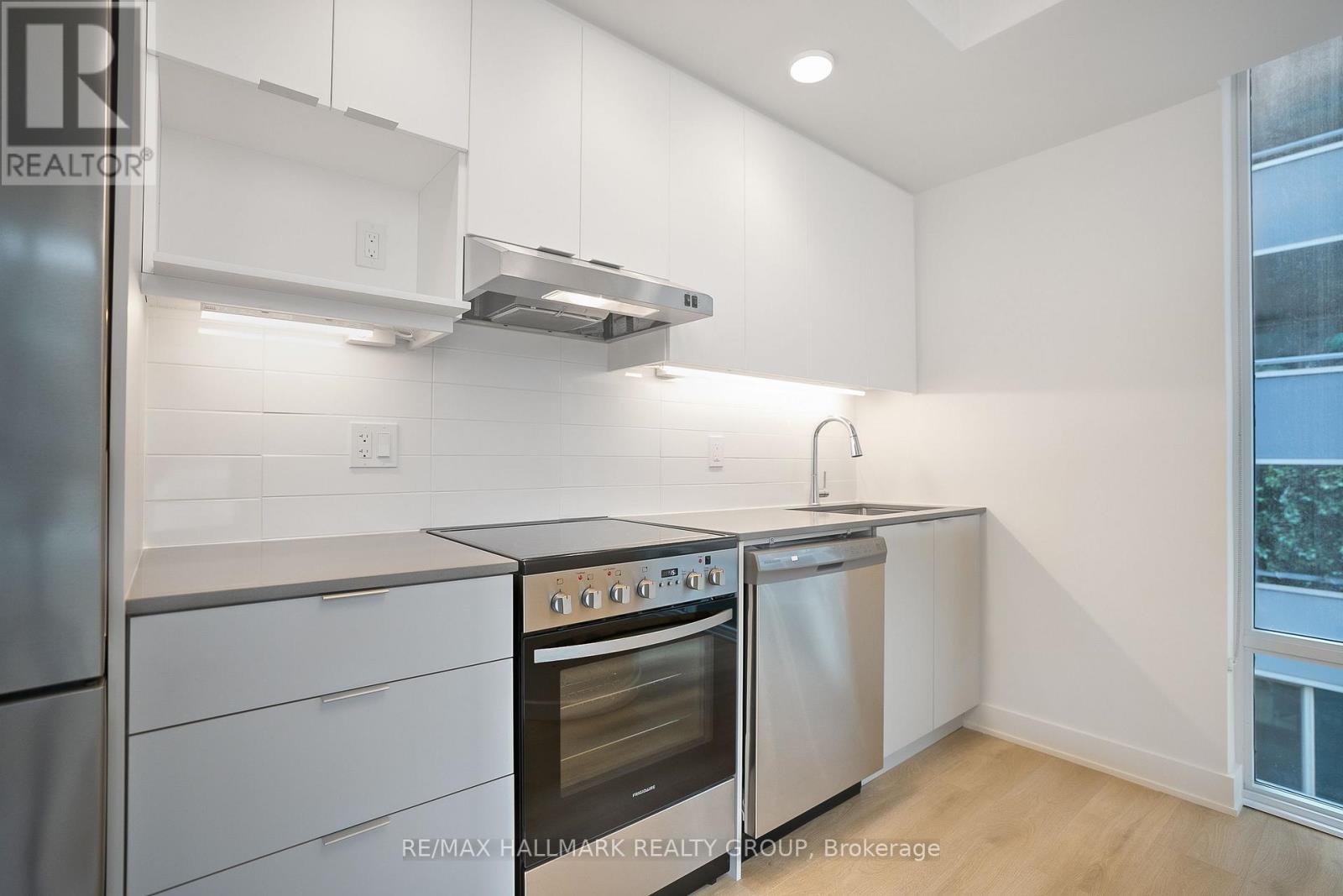 1903 - 199 Rideau Street, Ottawa, Ontario  K1N 0E9 - Photo 7 - X12959924