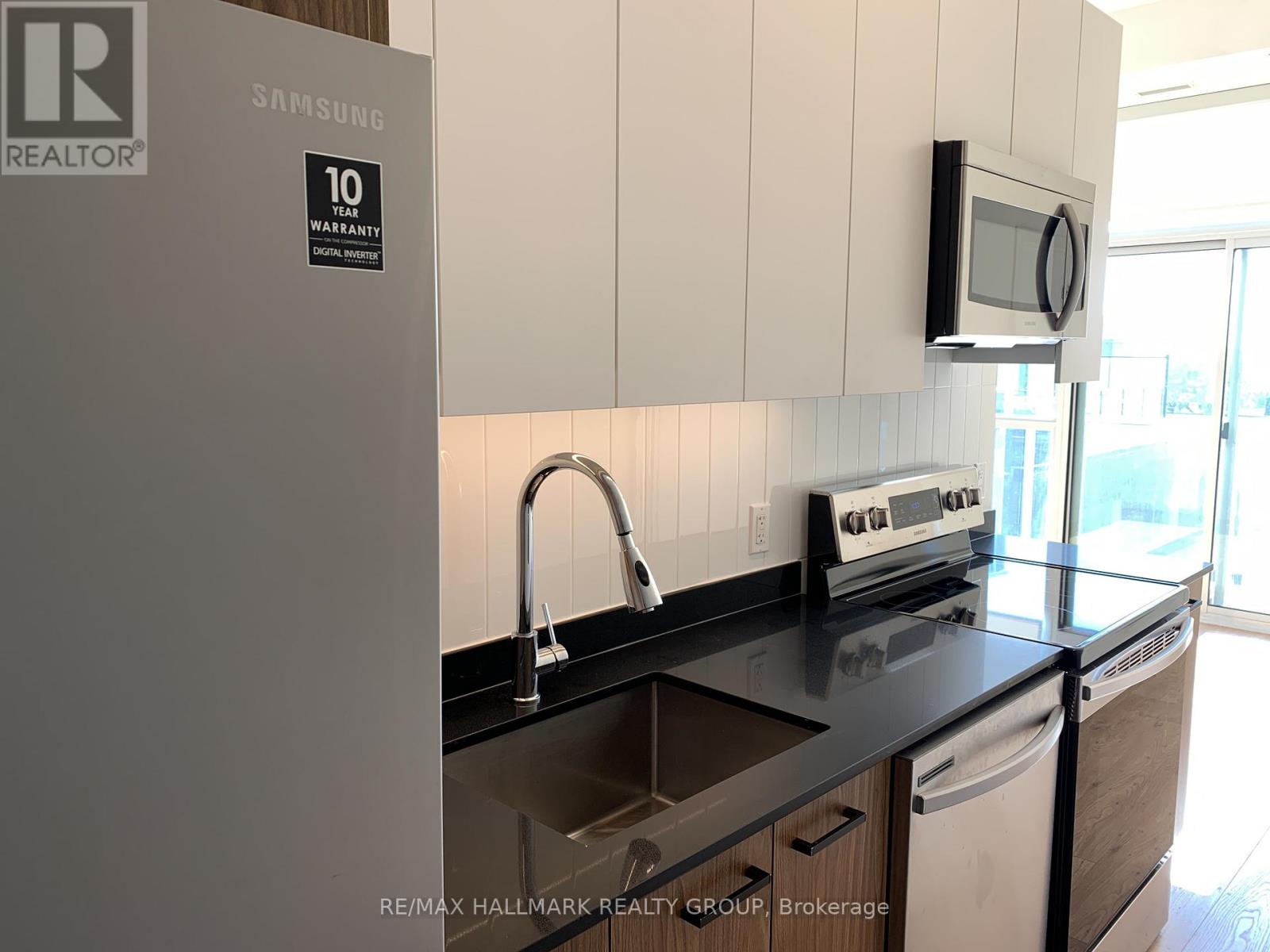 702 - 192 Bronson Avenue, Ottawa, Ontario  K1R 0E7 - Photo 4 - X12959928