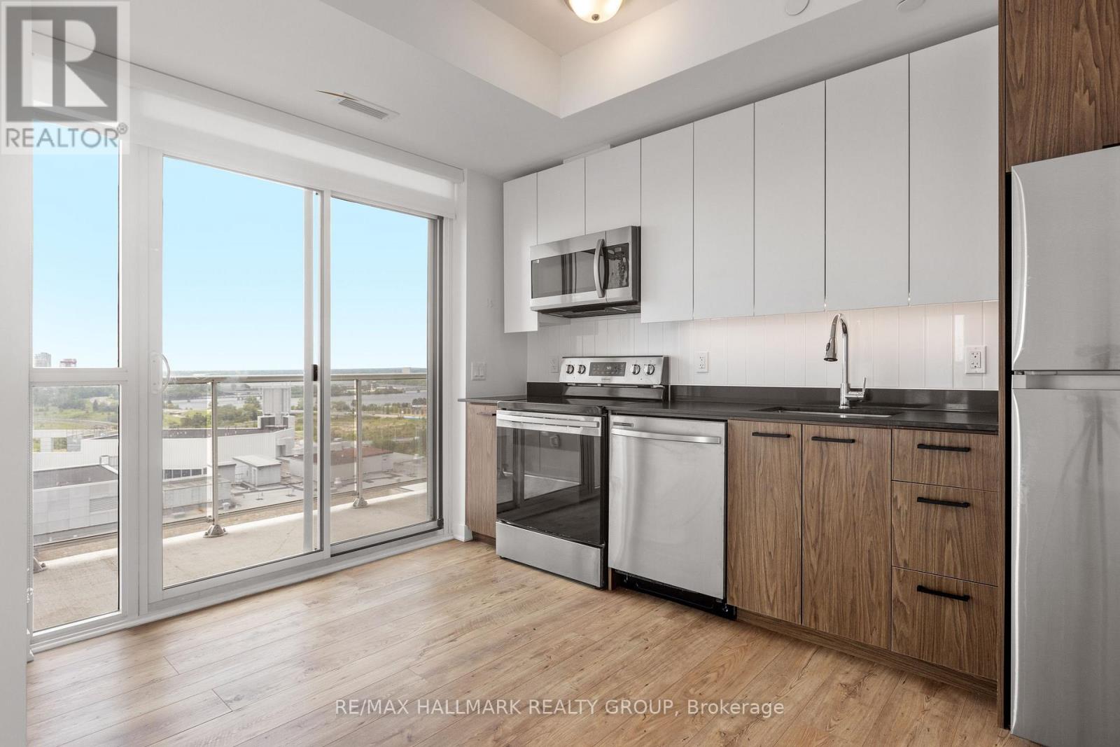 604 - 192 Bronson Avenue, Ottawa, Ontario  K1R 0E7 - Photo 5 - X12959932