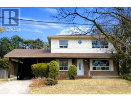 22 MAROWYNE DRIVE, Toronto, Ontario