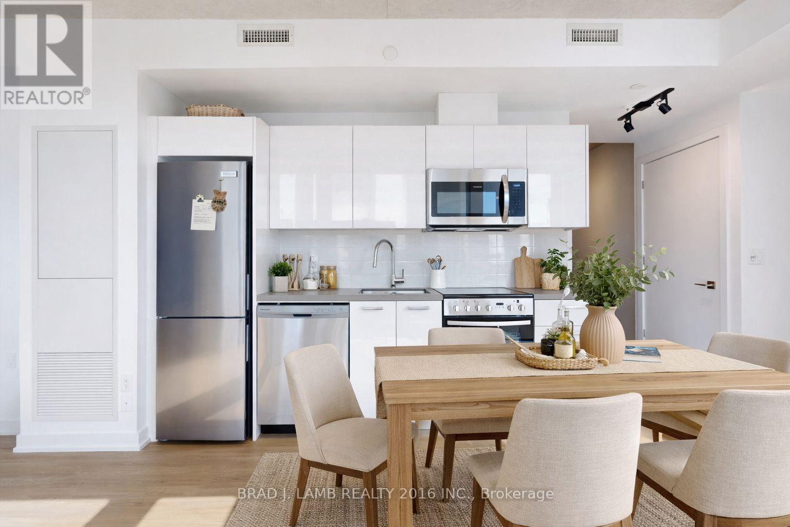 2205 - 284 King Street E, Toronto, Ontario  M5A 1K4 - Photo 2 - C12953482